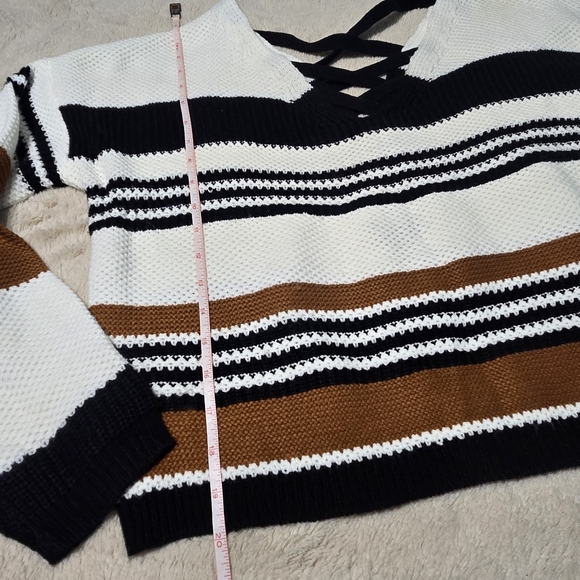 Full Circle Striped Sweater lace up back terracotta ut burnt orange sweater, L - Picture 10 of 13